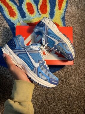 Nike Air Zoom Vomero 5